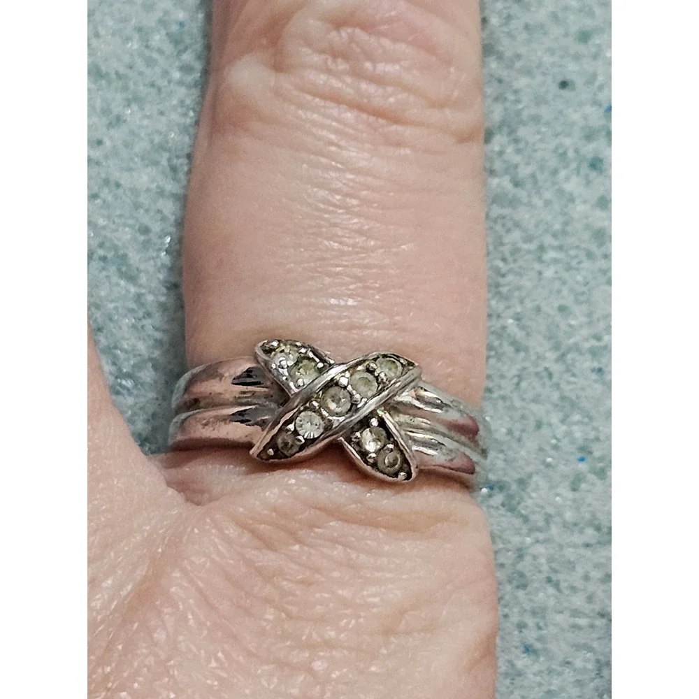 Vintage Silver Tone Rhinestone Crisscross X Bypass Ring Size 7.75